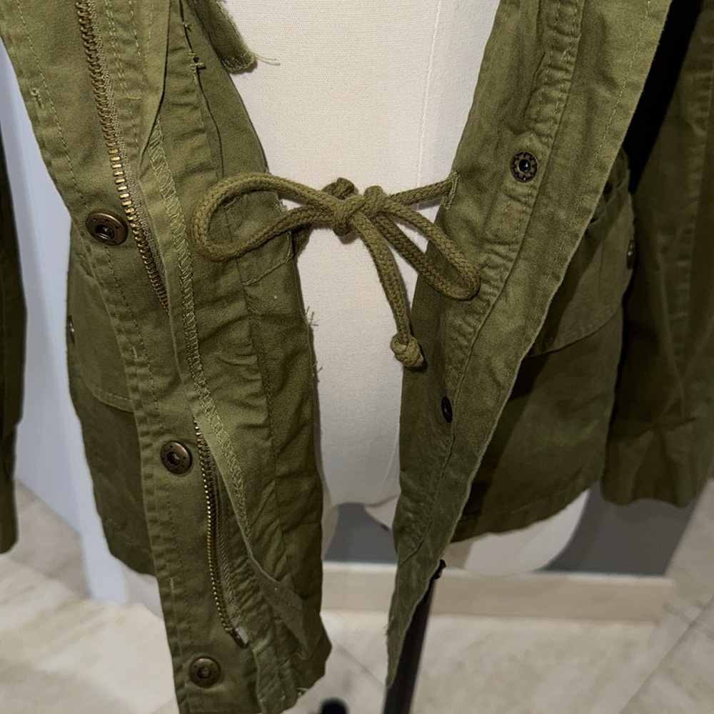 Love Tree Utility Jacket in Olive - Picture 8 of 9